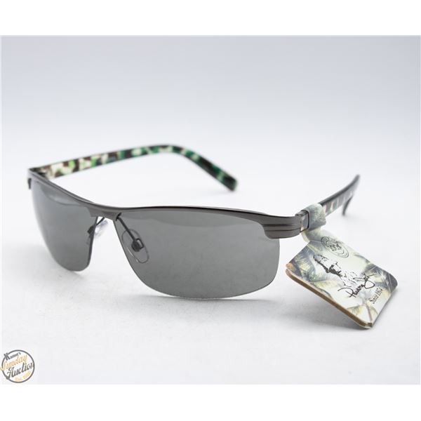 PAIR OF SUNGLASSES