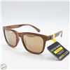 Image 1 : PAIR OF SUNGLASSES