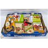 Image 1 : FLAT FULL OF NEW KITCHEN ITEMS INCL. EGG PAN,