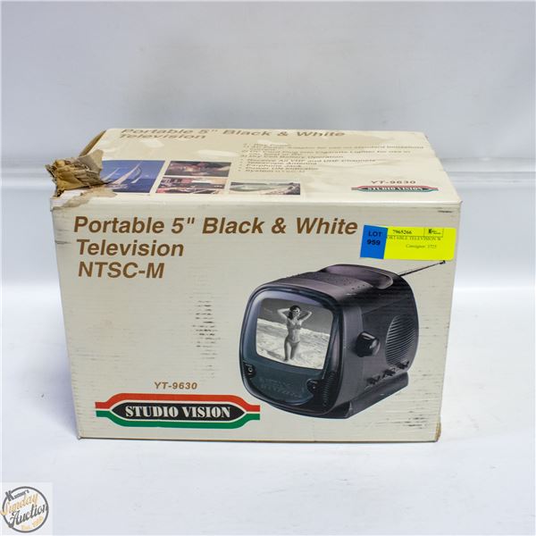 VINTAGE PORTABLE TELEVISION W BOX