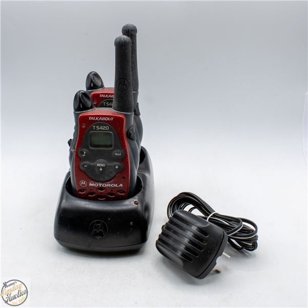 MOTOROLA TALKABOUT T5420 WALKIE TALKIES SET