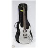 Image 1 : GREG BENNETH ELECTRIC GUITAR WITH CASE