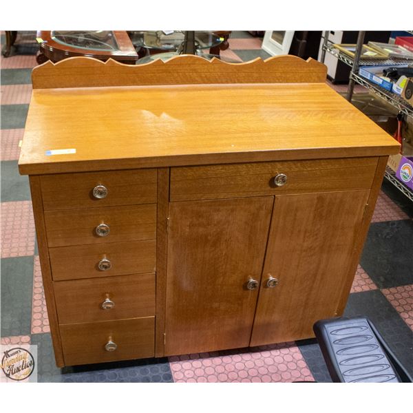OAK WOOD CABINET 32"X43"X22"