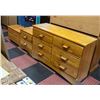 Image 1 : 3PC DRESSER & NIGHTSTAND SET 1 PINE PC IS MISMATCH