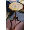 Image 1 : VINTAGE OCTAGON PLANT STAND/SIDE TABLE