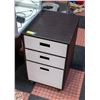 Image 1 : MOBILE CABINET WITH 3 DRAWERS H-26" W-16" L-18.5"