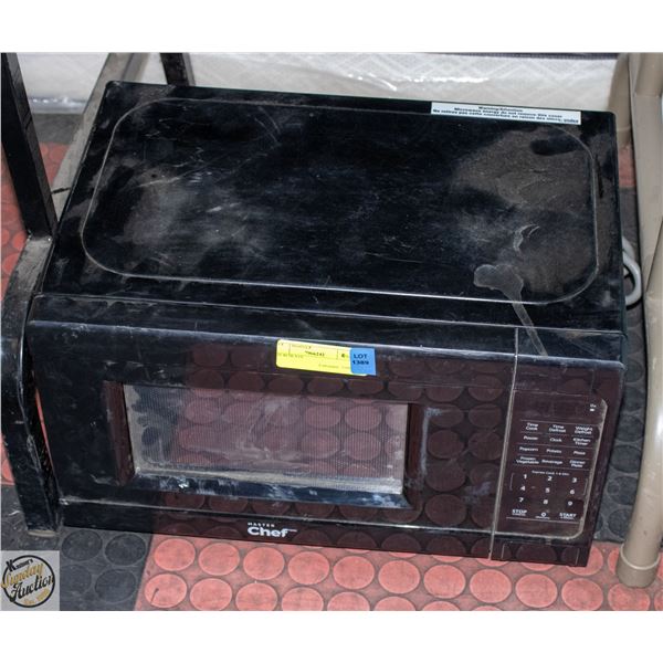 MASTERCHEF MICROWAVE 10" X 12" X 17" (NEEDS CLEAN)