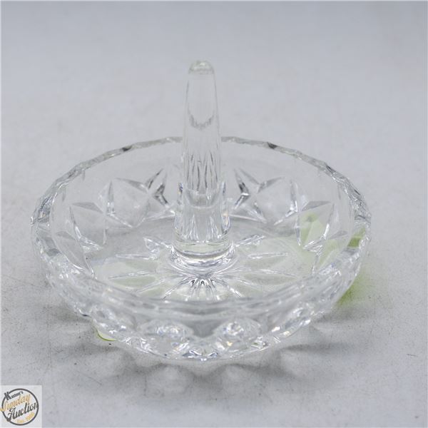 GLASS RING HOLDER
