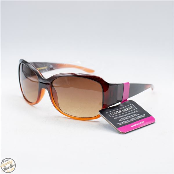 PAIR OF FOSTER GRANT SUNGLASSES