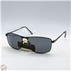 Image 1 : PAIR OF FOSTER GRANT SUNGLASSES
