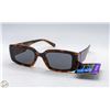 Image 1 : PAIR OF FOSTER GRANT SUNGLASSES