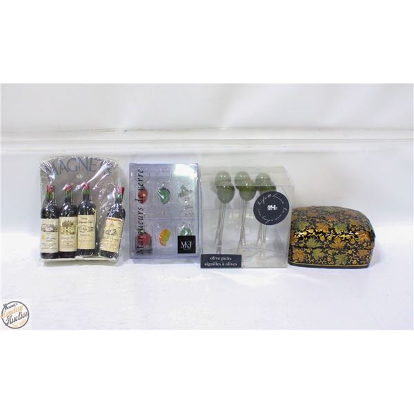 LOT OF KITCHEN DECOR AND ACCESSORIES
