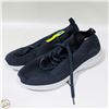 Image 1 : ATHLETIC WORKS SHOES SIZE 10 MINIMAL SIGNS OF USE