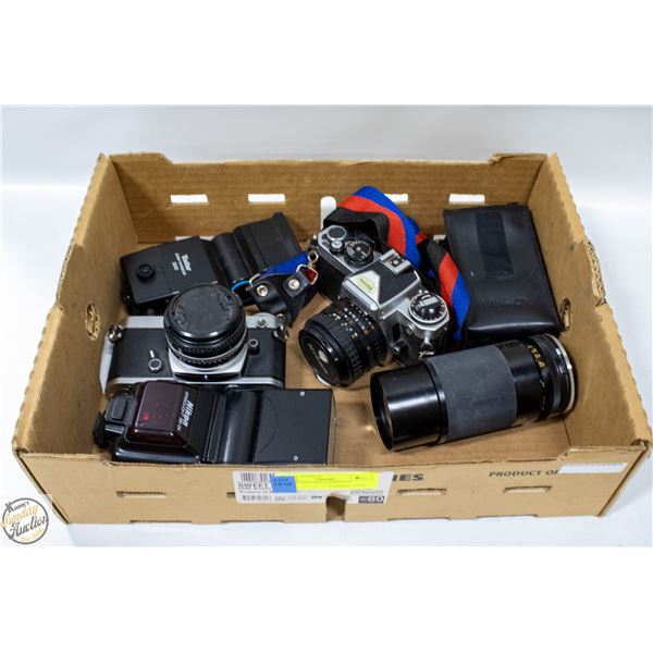 LOT OF VINTAGE CAMERAS