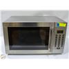 Image 1 : DANBY SILHOUETTE MICROWAVE