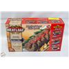 Image 1 : NEW PERFECT MEATLOAF PAN SET - REMOVABLE