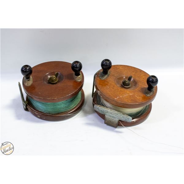 2 VINTAGE PEETZ REELS 5”