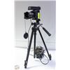 Image 1 : VINTAGE RCA MOVIE CAMERA W STAND