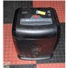 Image 1 : STAPLES PAPER SHREDDER