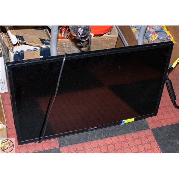 SAMSUNG TV MODEL UN32H5203AF