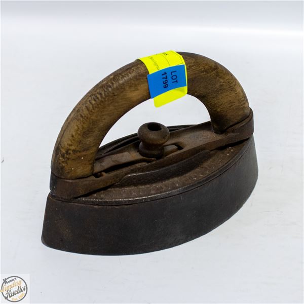 ANTIQUE SAD IRON
