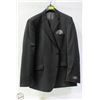 Image 1 : MENS HORST SUIT JACKET AND PANTS SIZE 52R