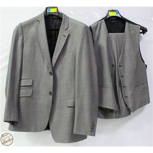 MENS SUIT JACKET, VEST AND PANTS SIZE 41R