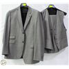 Image 1 : MENS SUIT JACKET, VEST AND PANTS SIZE 41R