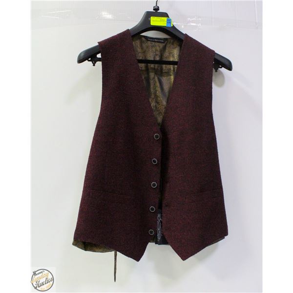 MENS SUIT VEST SIZE UNKNOWN