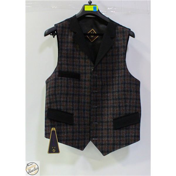 MENS SUIT VEST SIZE UNKNOWN