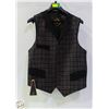 Image 1 : MENS SUIT VEST SIZE UNKNOWN
