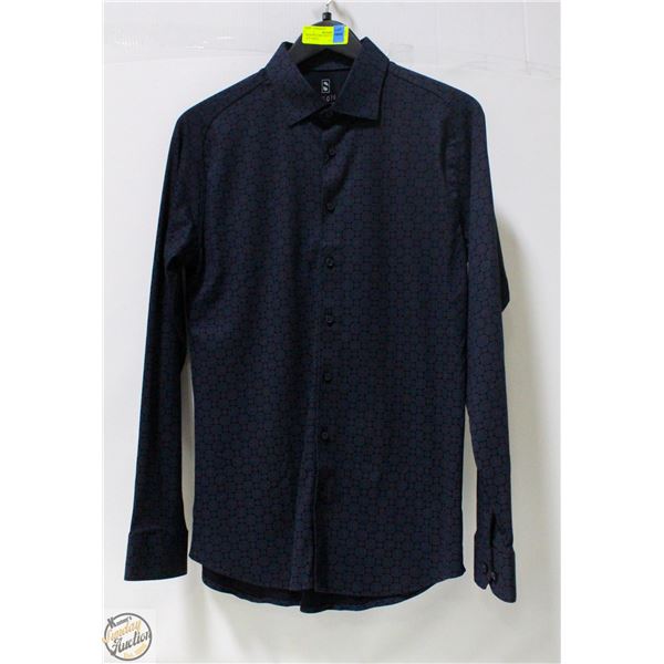 DESOTO LONG SLEEVE BUTTON UP SIZE SMALL