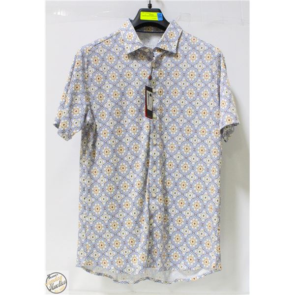 DESOTO SHORT SLEEVE SIZE LARGE