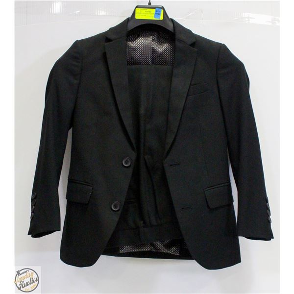 RENOIR KIDS SUIT JACKET AND PANTS SIZE R8
