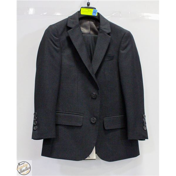 RENOIR KIDS SUIT JACKET AND PANTS SIZE R6
