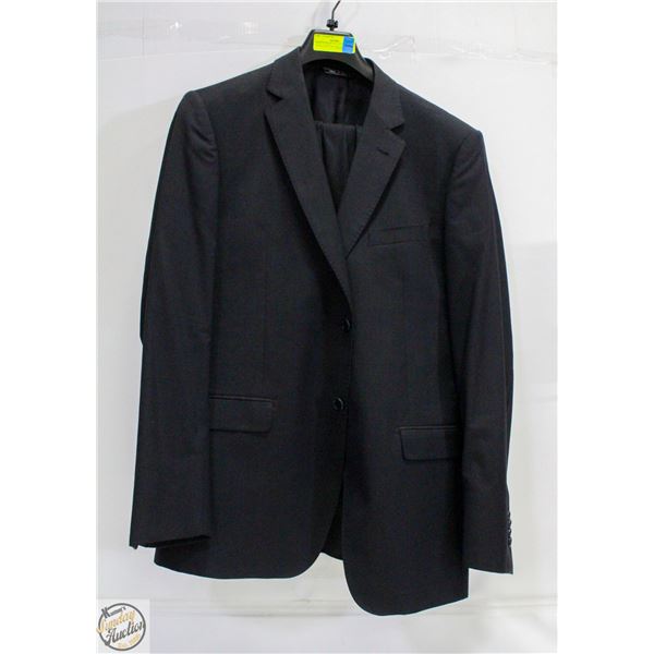 ZANETTI MADE IN ITALY SUIT JACKET AND PANTS SZ 42R