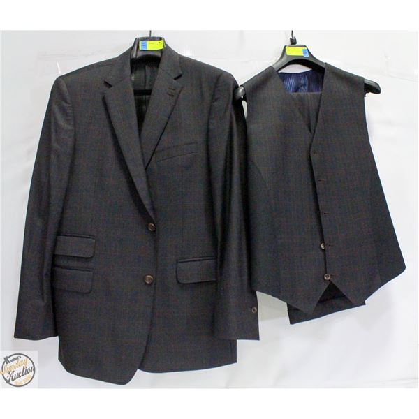 SUIT JACKET VEST AND PANTS VEST IS SIZE 43R
