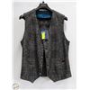 Image 1 : WOOL AND CO VEST 47% ACRYLIC VEST SIZE MED