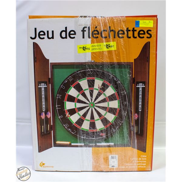 NEW IN BOX DARTBOARD SET, BRAND: BUZZ WORKS, INCLU
