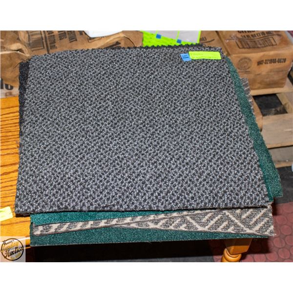 LOT OF 10 ASSORTED CARPET FLOOR TILES