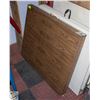 Image 1 : BROWN FOLDING TABLE