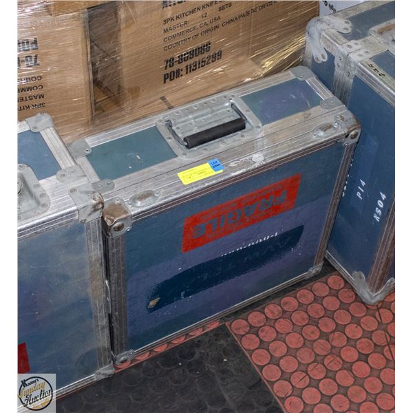 DURABLE SHIPPING CASE: H 7" W 18" L 16"