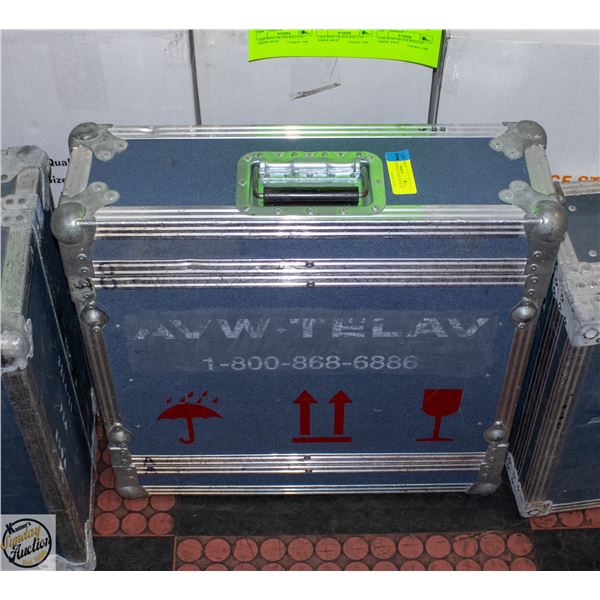 DURABLE SHIPPING CASE: H 6" W 20" L 20"
