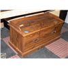 Image 1 : VINTAGE SMALL WOOD TRUNK