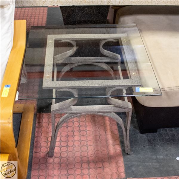 GLASS TOP TABLE WITH METAL FRAME 20" X 24" X 24"
