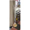 Image 1 : 48-LIGHT WARM WHITE LED LIT WHITE BIRCH INDOOR