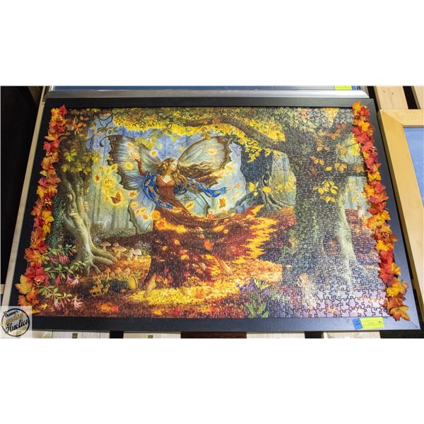 FRAMED FAIREY PUZZLE WITH LEAF DECOR