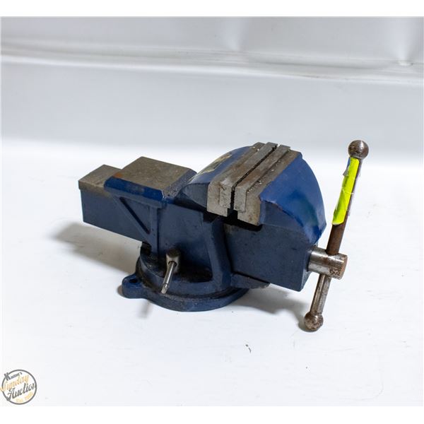 SWIVEL BASE BENCH VISE 4LBS