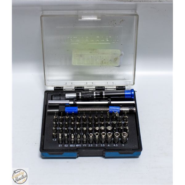 MASTERCRAFT DRILL BITS IN CASE