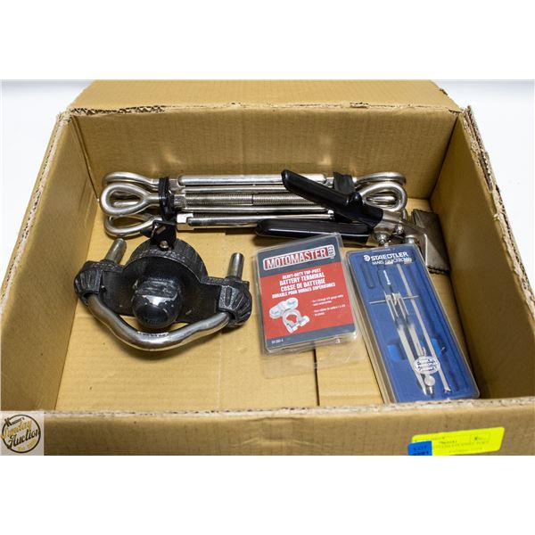 BOX WITH 4 STAINLESS STEEL TURN BUCKLES +